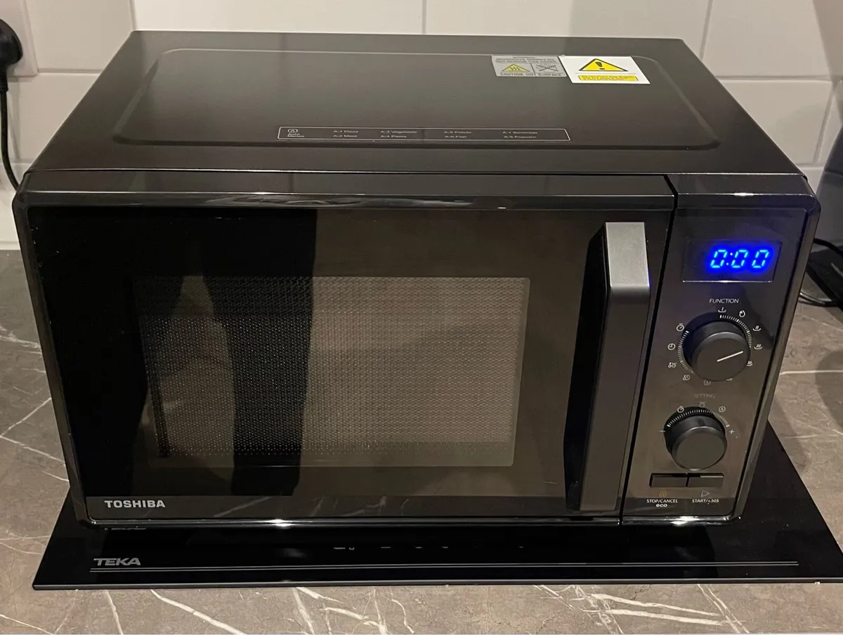 Toshiba Microwave - Image 1