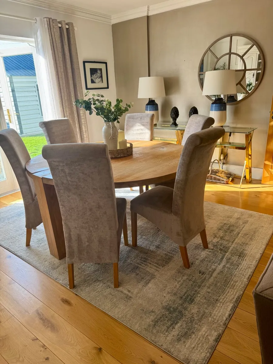 Kitchen table and 6 chairs - Image 3