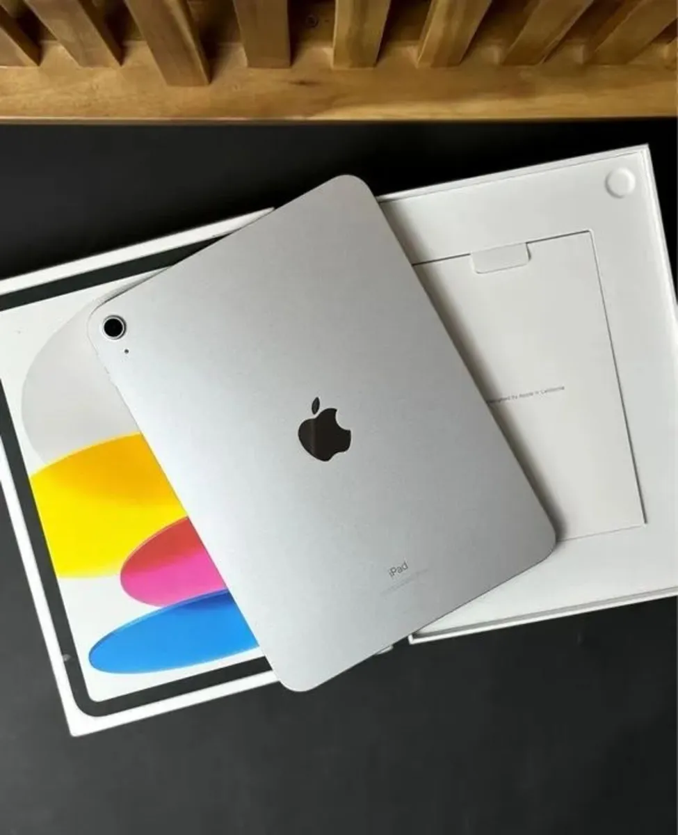 iPad 10 64GB - Image 2