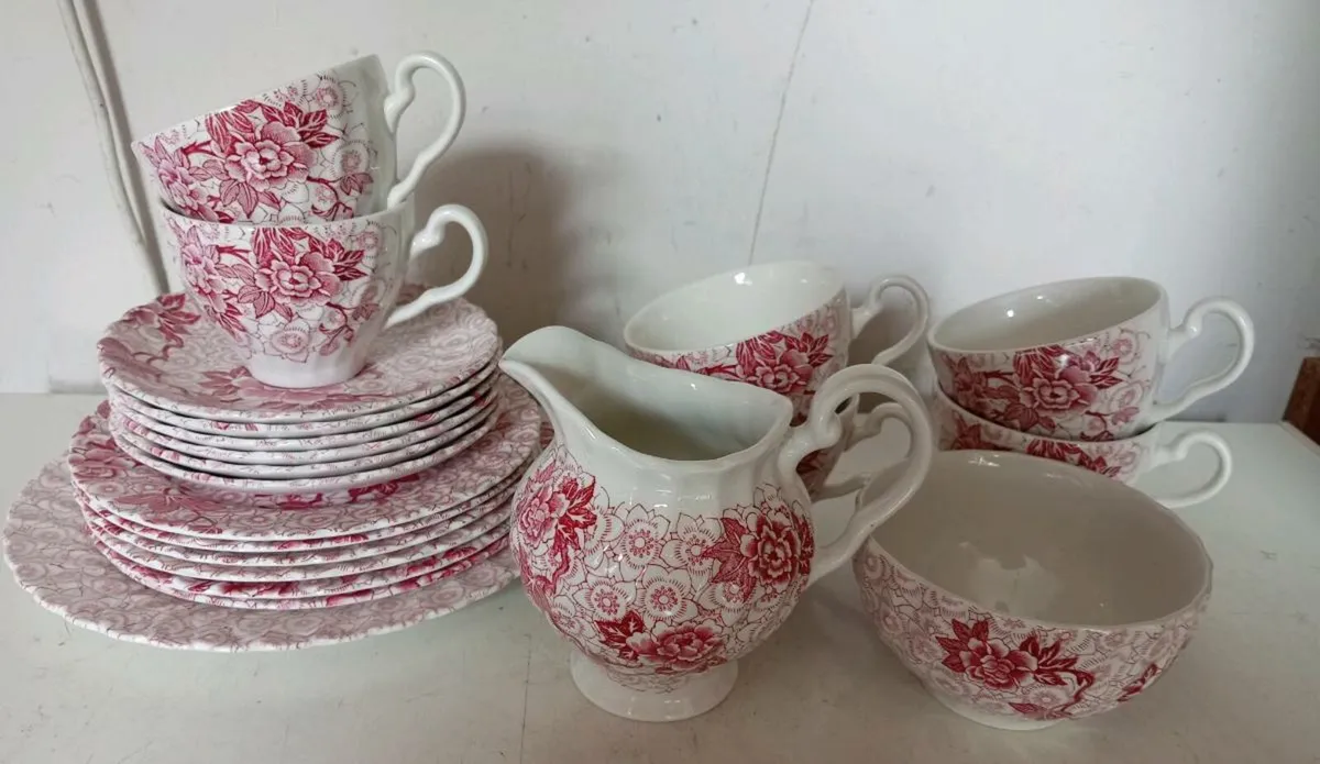 Johnson Brothers Red Lotus Teaset - Image 3