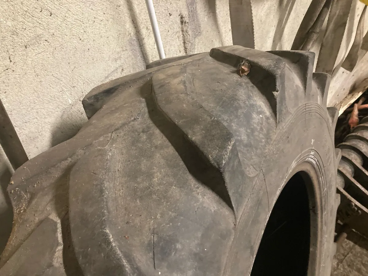 Tractor Tyre - Image 3