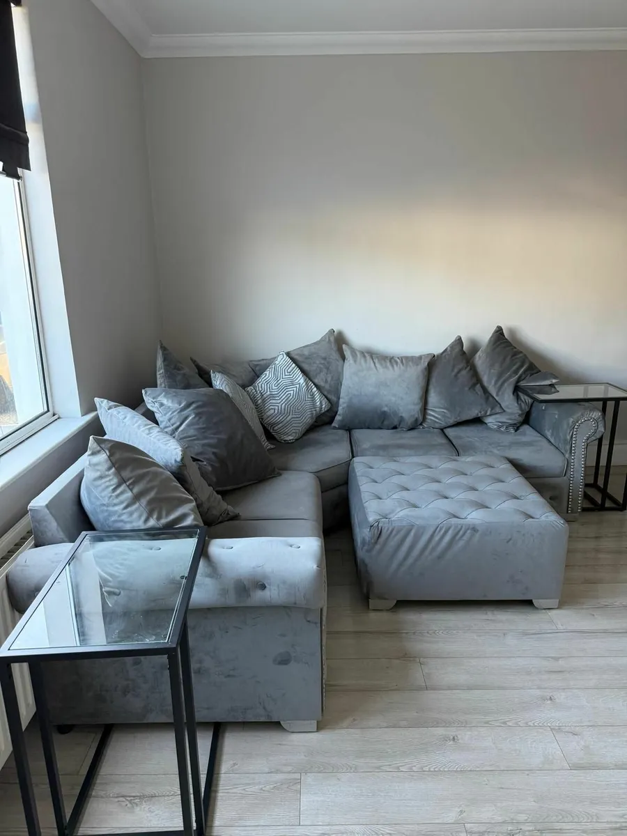 L-shaped Couch (Bray)