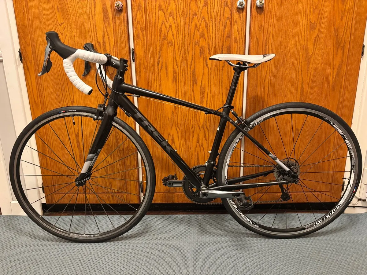 Trek road bike - Image 2