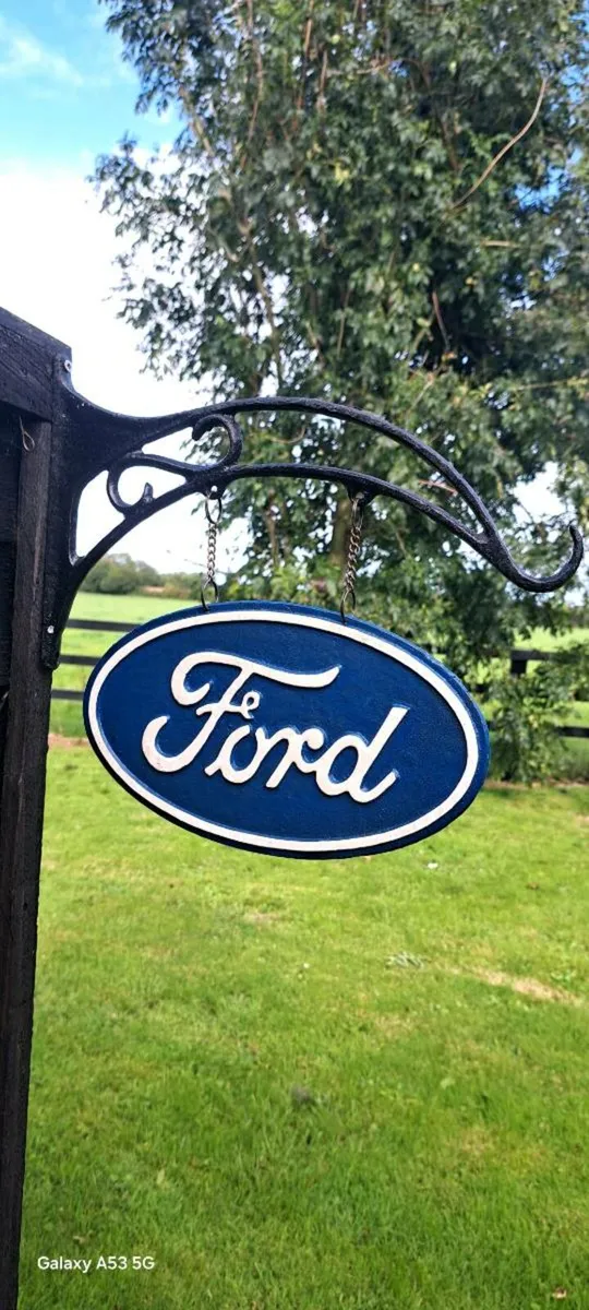 Ford hanging cast iron sign - Image 3