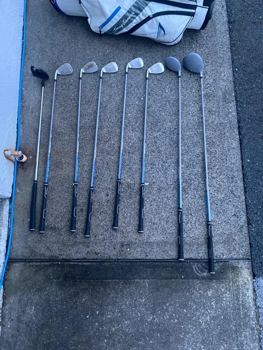Tommy Armour Silver Scot Right-Handed Golf Clubs - Image 1