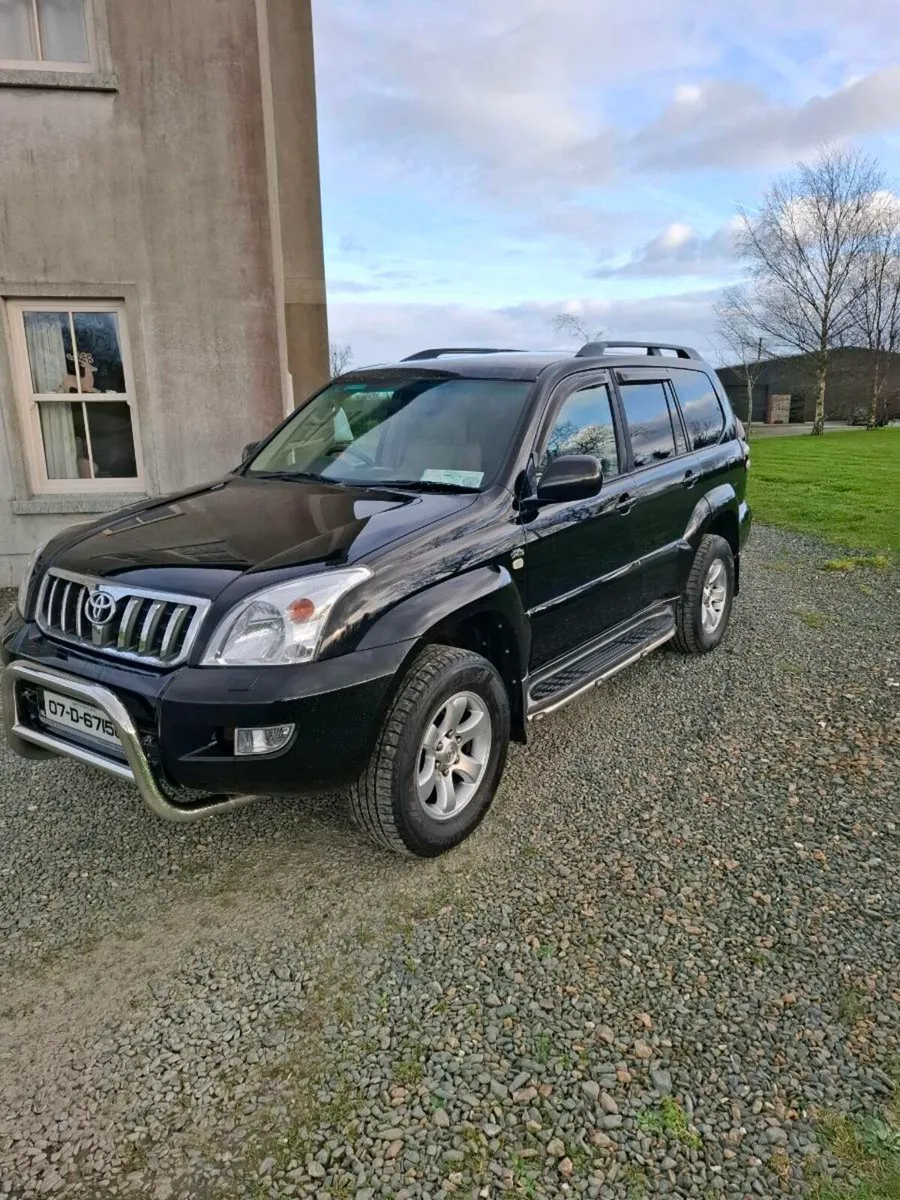 Toyota Landcruiser crewcab - Image 3