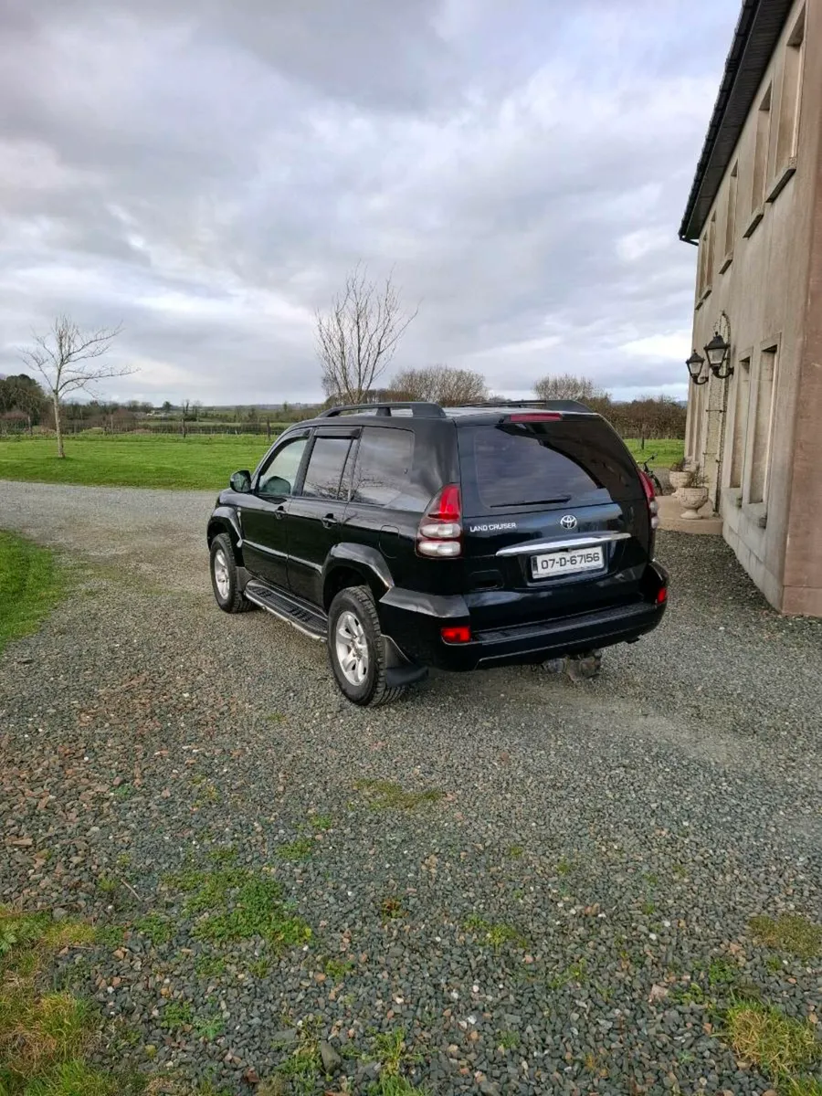 Toyota Landcruiser crewcab - Image 4