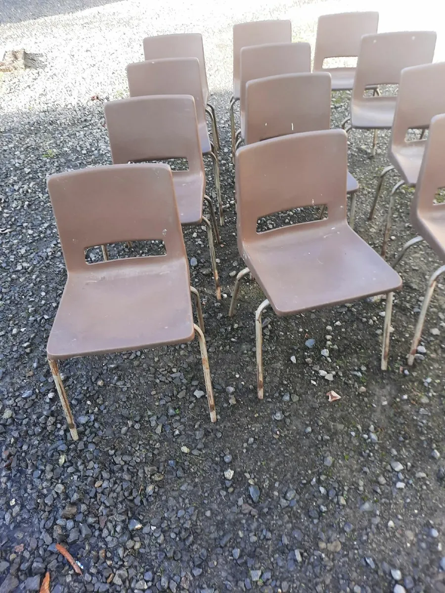 Poly chairs - Image 2