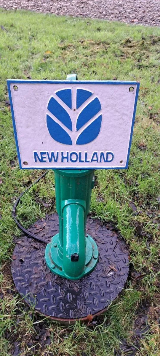 Newhollond cast iron sign
