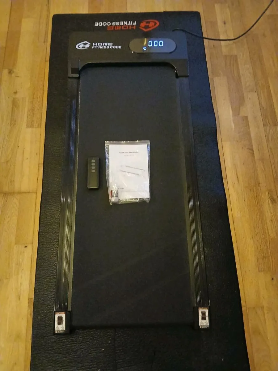 Home.fitness treadmill like new can deliver €200 - Image 1