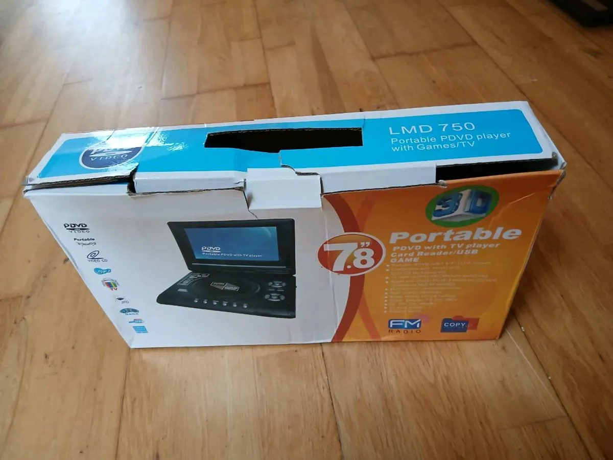 Mini tv dvd player new can deliver only €50 - Image 3