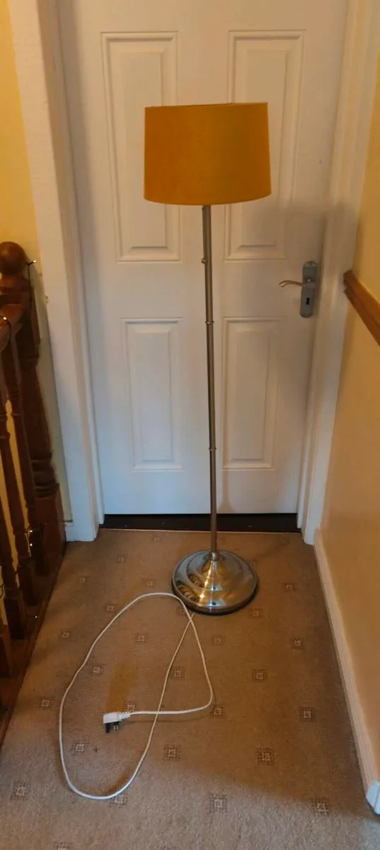 Floor lamp - Image 1