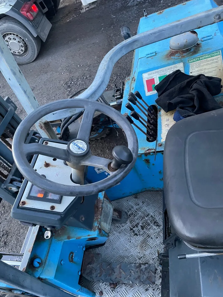 Moffett mounty forklift - Image 2