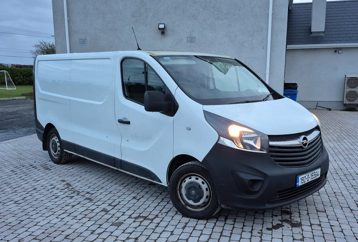 2019 Opel Vivaro - Image 1