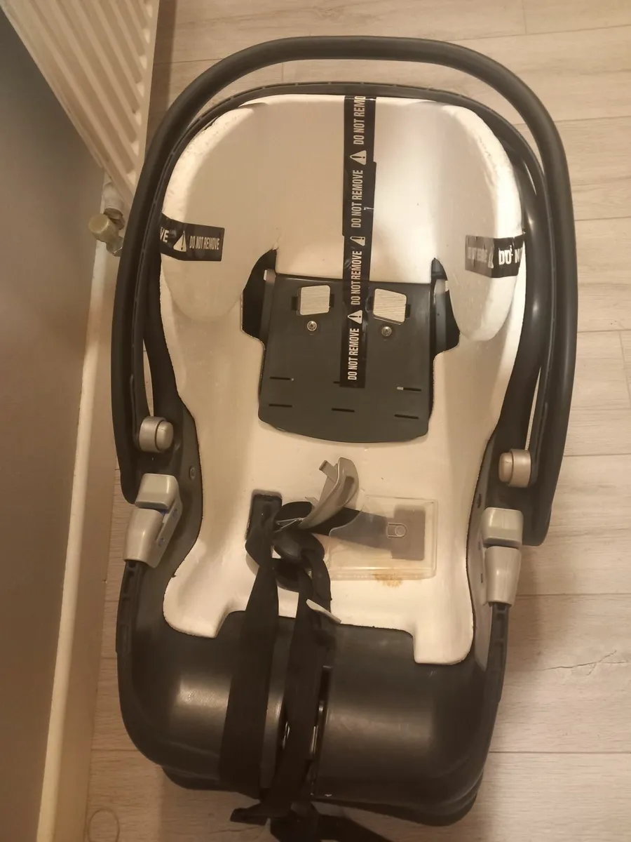 Childs car seat - Image 2