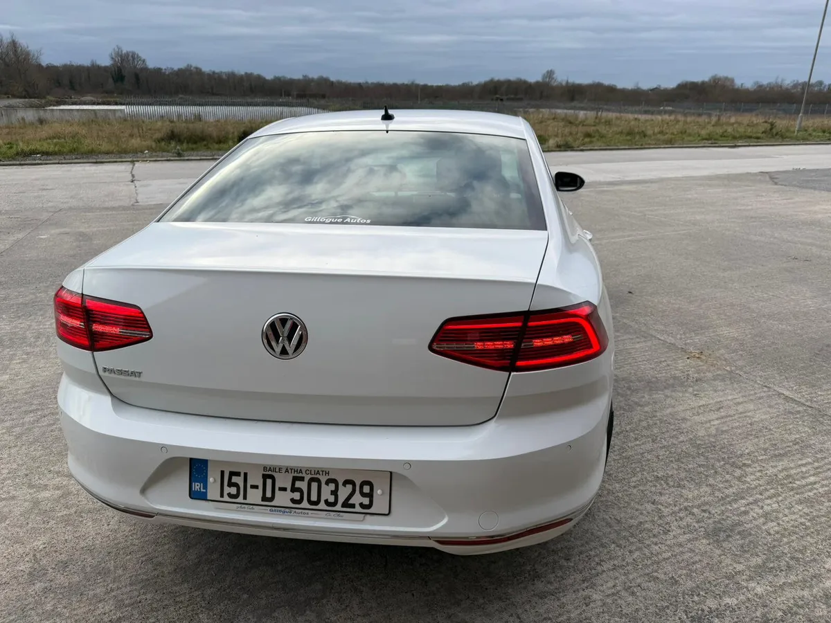 Volkswagen Passat 2015 highline model - Image 3