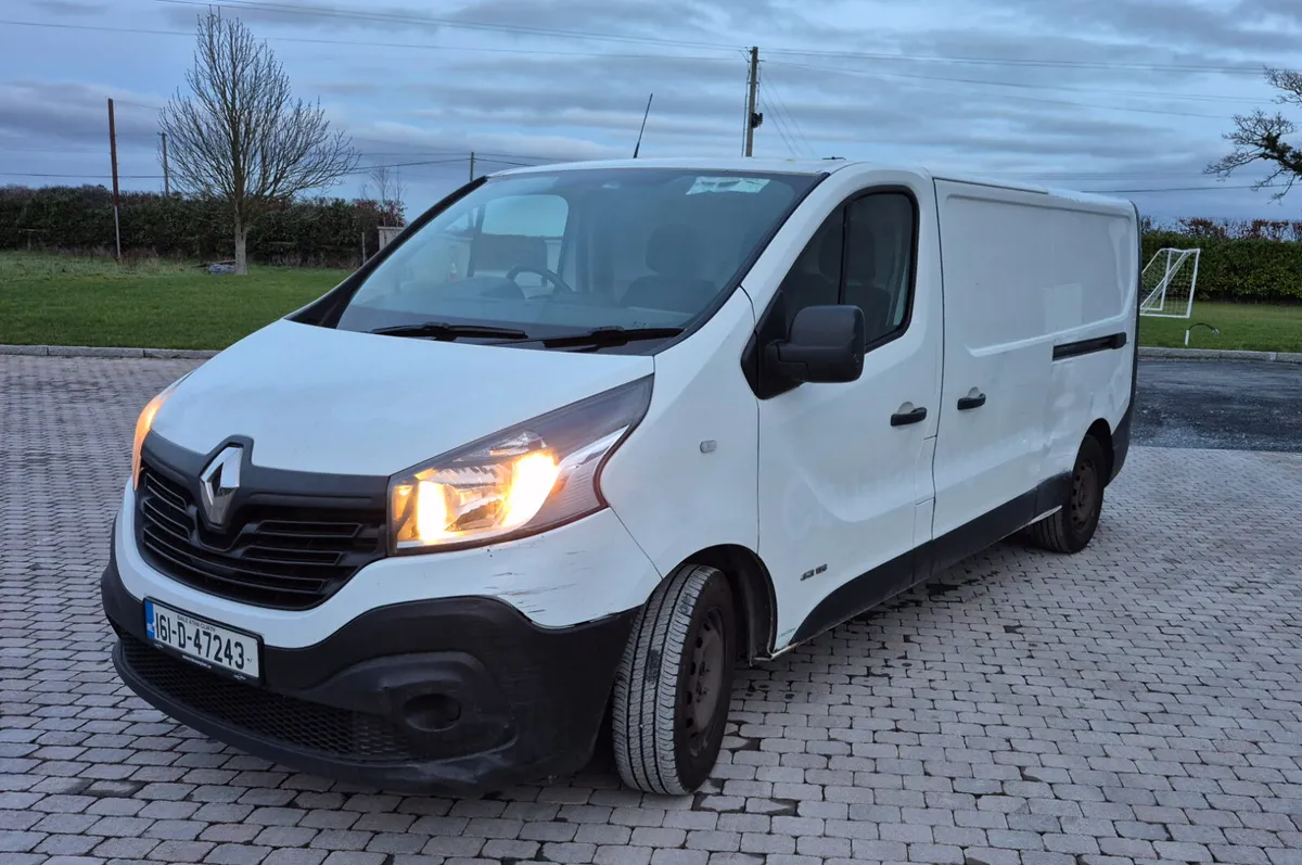 2016 Renault Trafic - Image 2