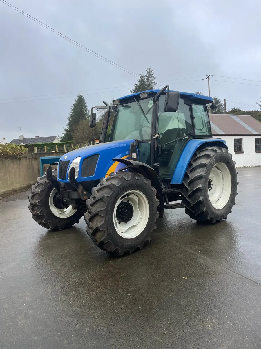 Tl100 new Holland tractor - Image 1