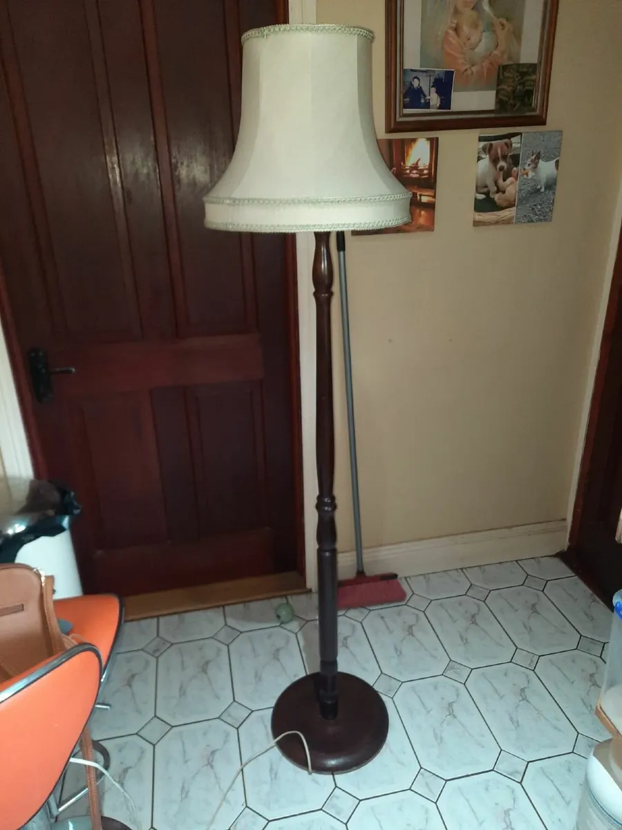Tall lamp and shade - Image 1