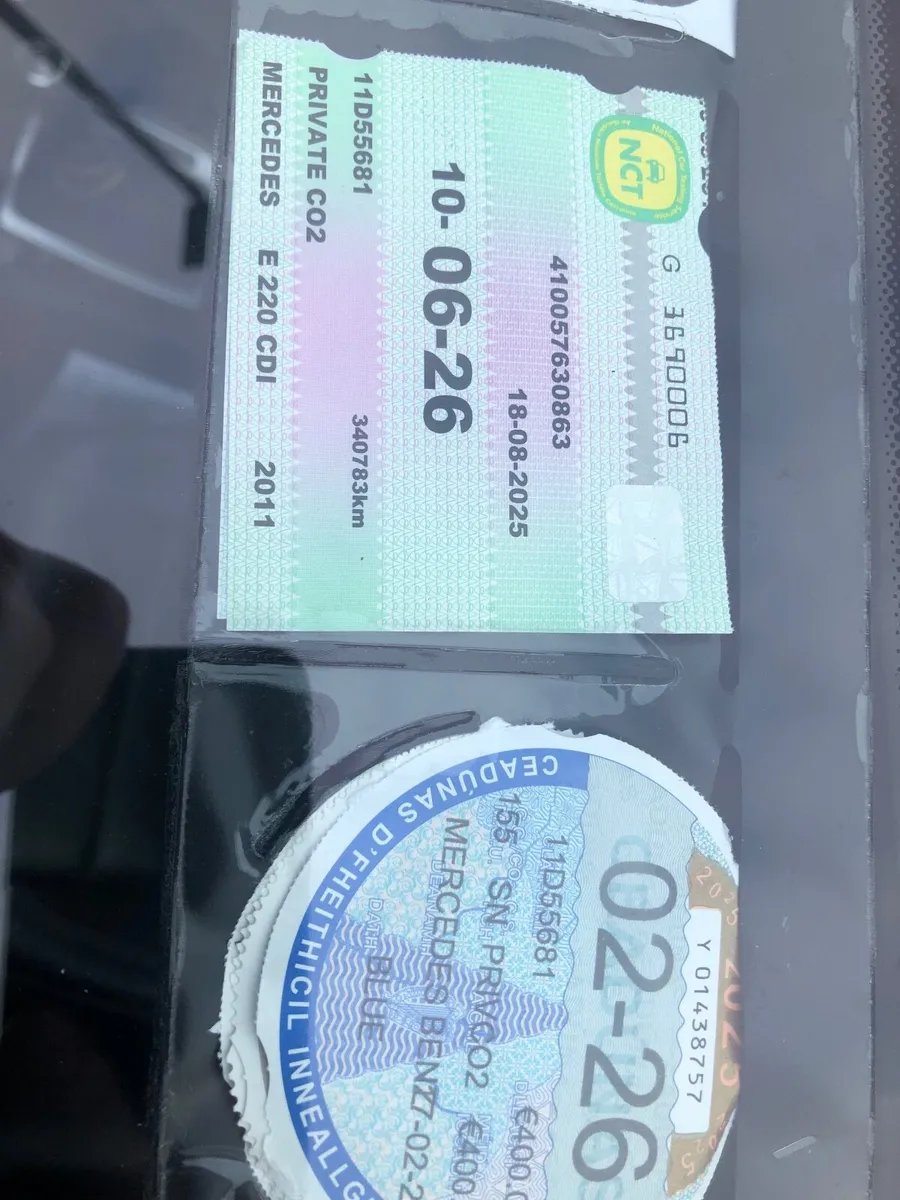 Mercedes-Benz E-Class 2011 - Image 1