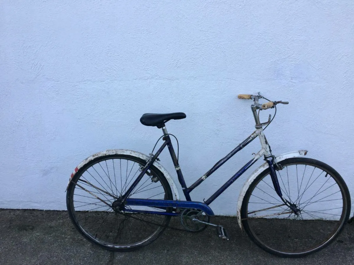 Vintage Elswick Bicycle For Sale - Image 2