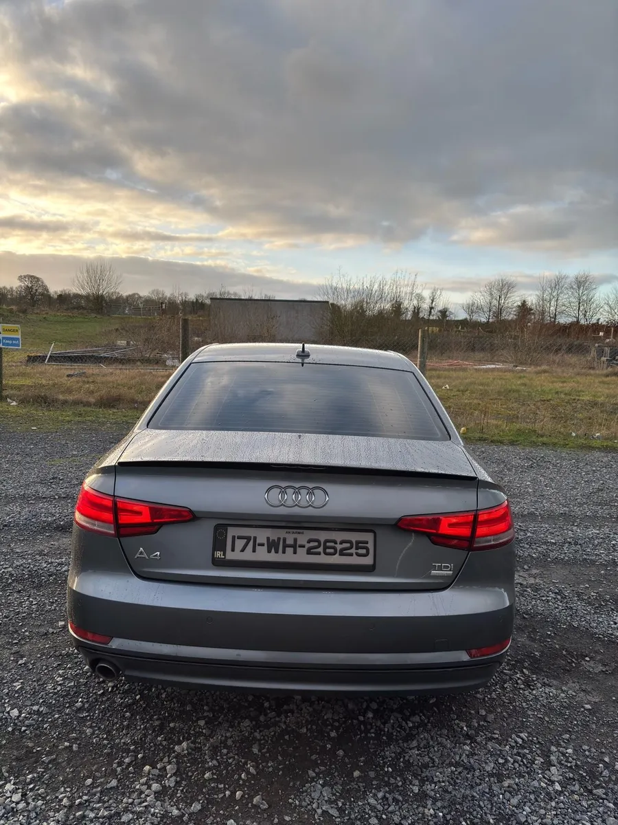 Audi A4 - Image 2