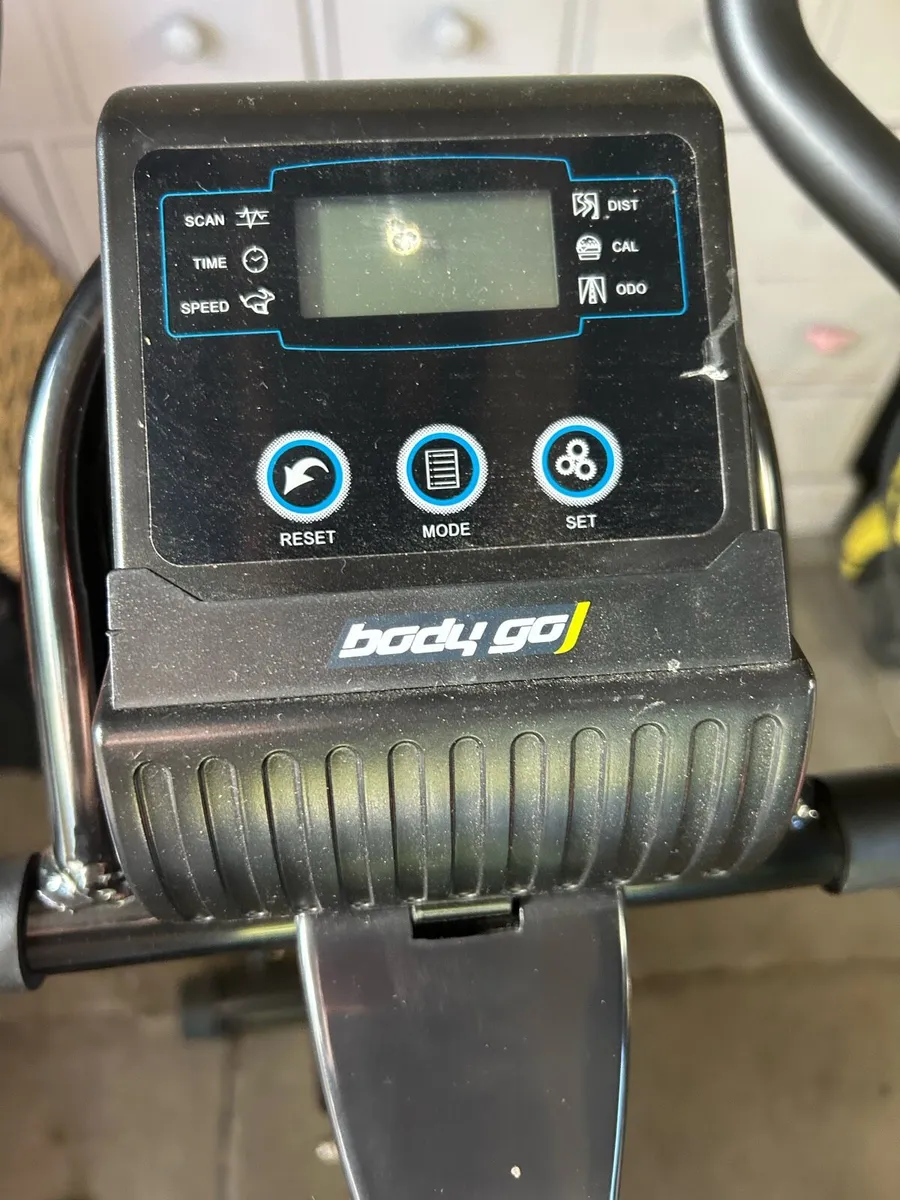 Exercise bike - Image 3