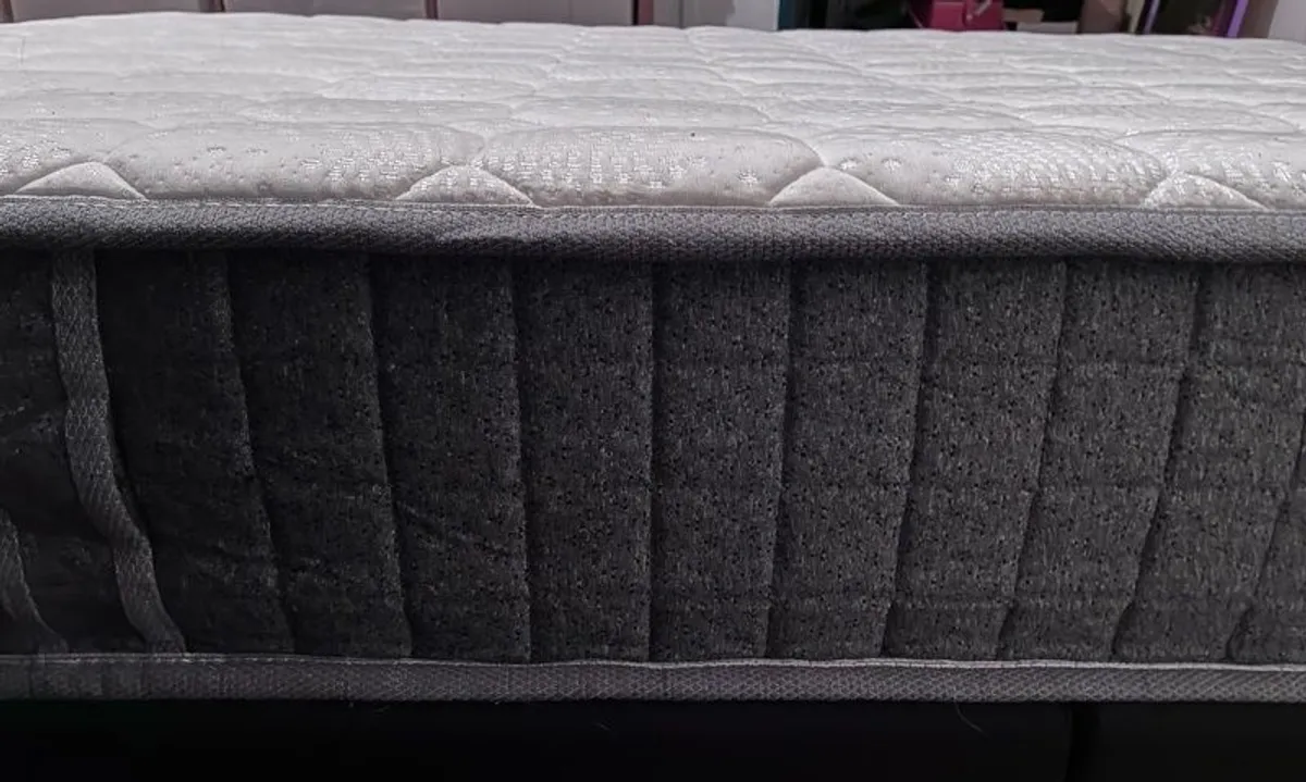 4 ft Small Double Mattress - Image 3