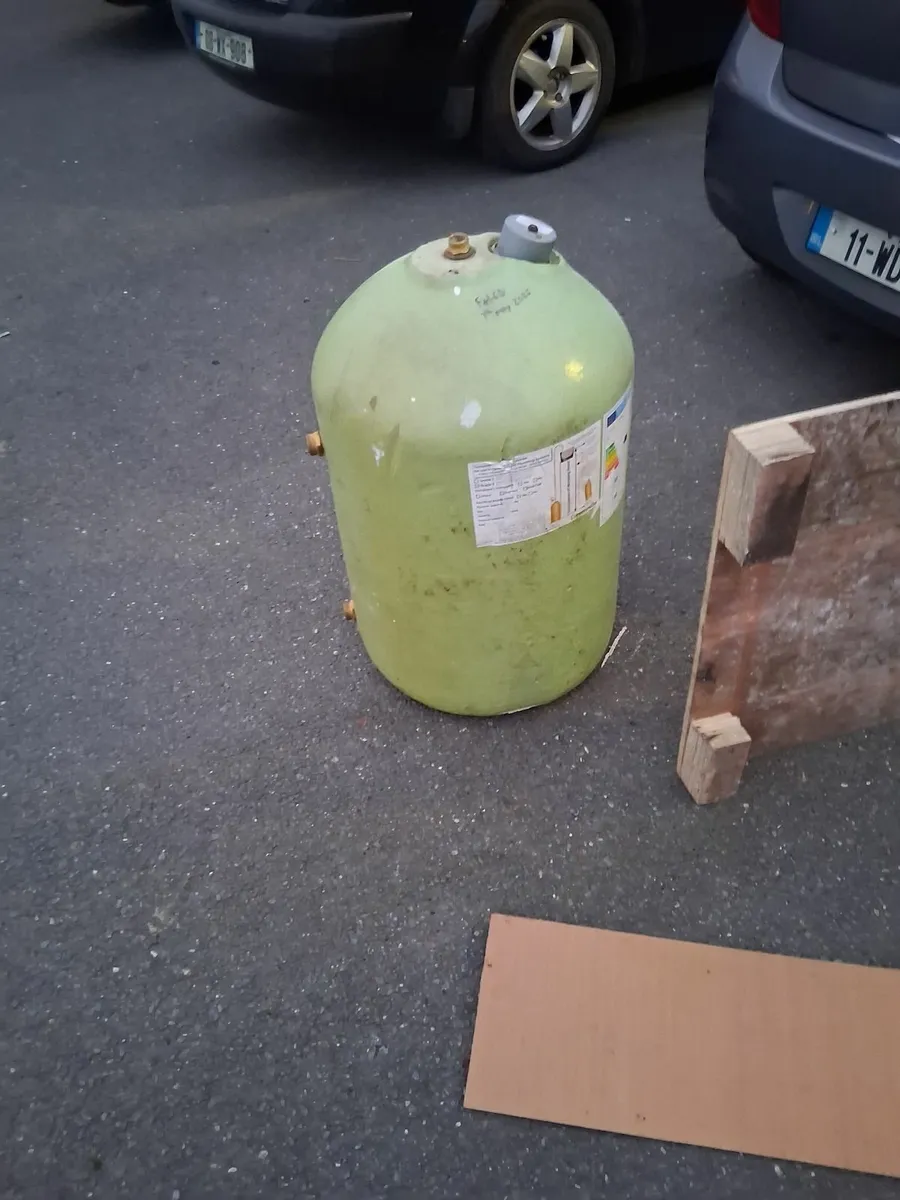 Copper cylinder - Image 1