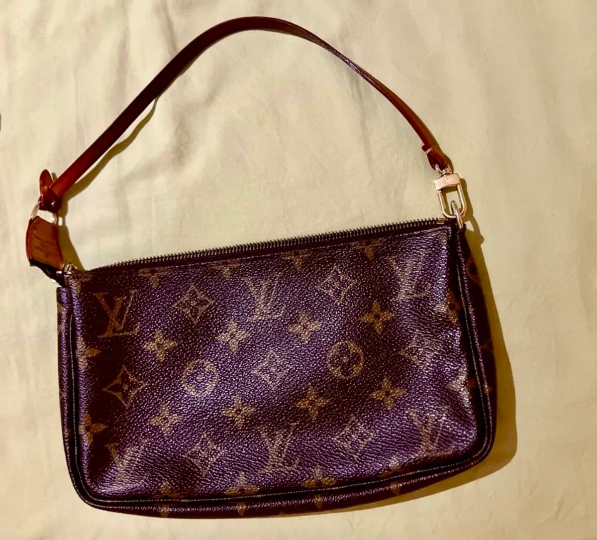 Louis Vuitton - Image 2