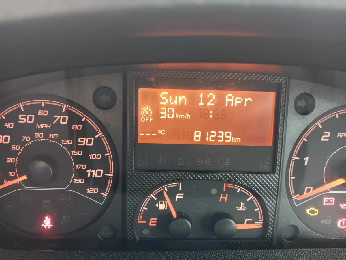 Swift Escape 664 Motorhome - Image 4