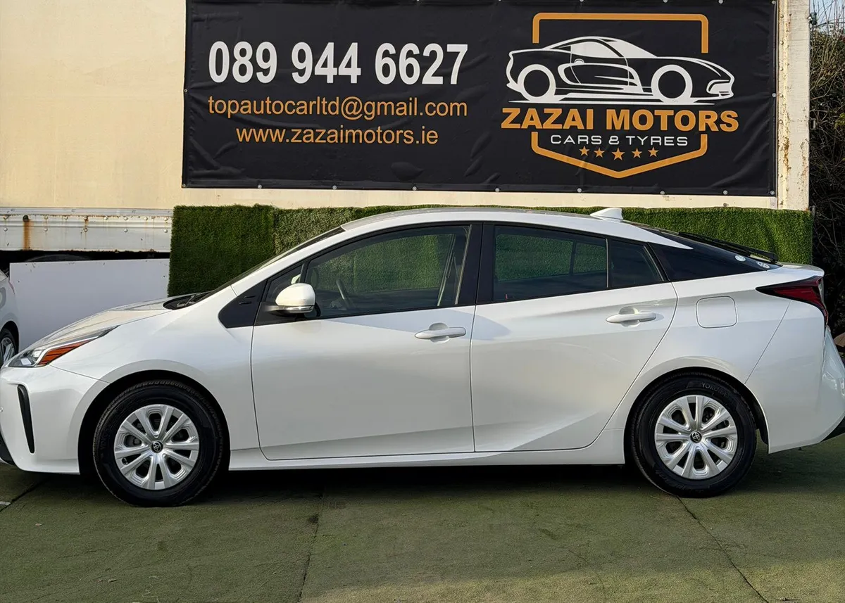 Toyota Prius 2021 - Image 4