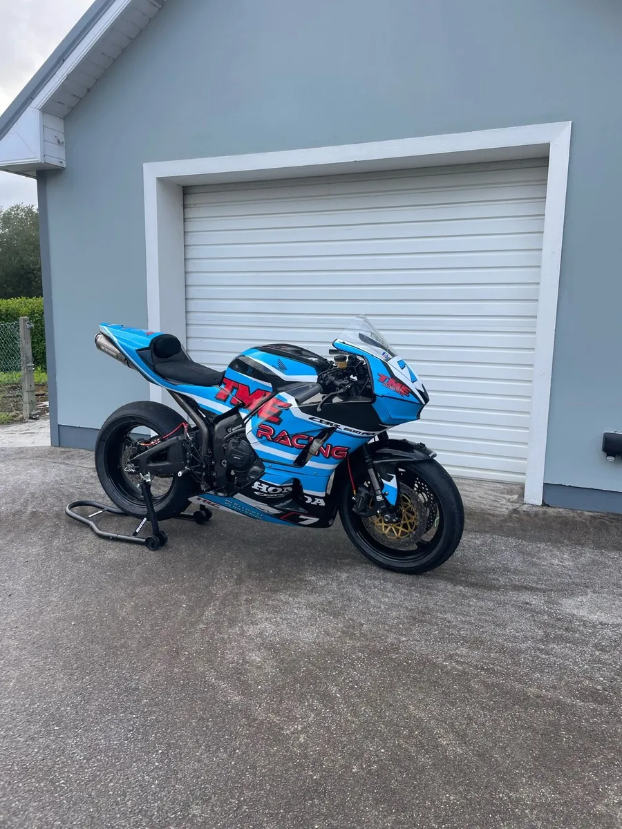Cbr600rr - Image 1
