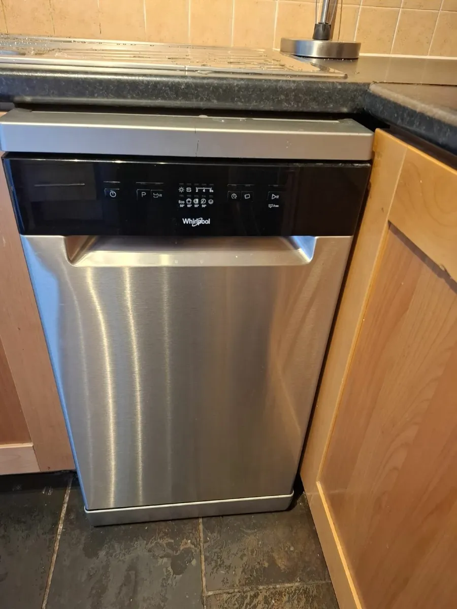 Whirlpool slimline diswasher