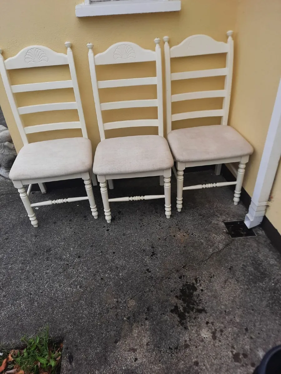 kitchen chairs - Image 1