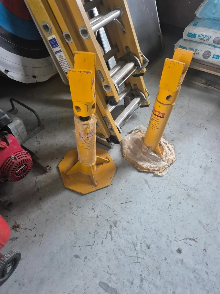 Cable Jacks - Image 1