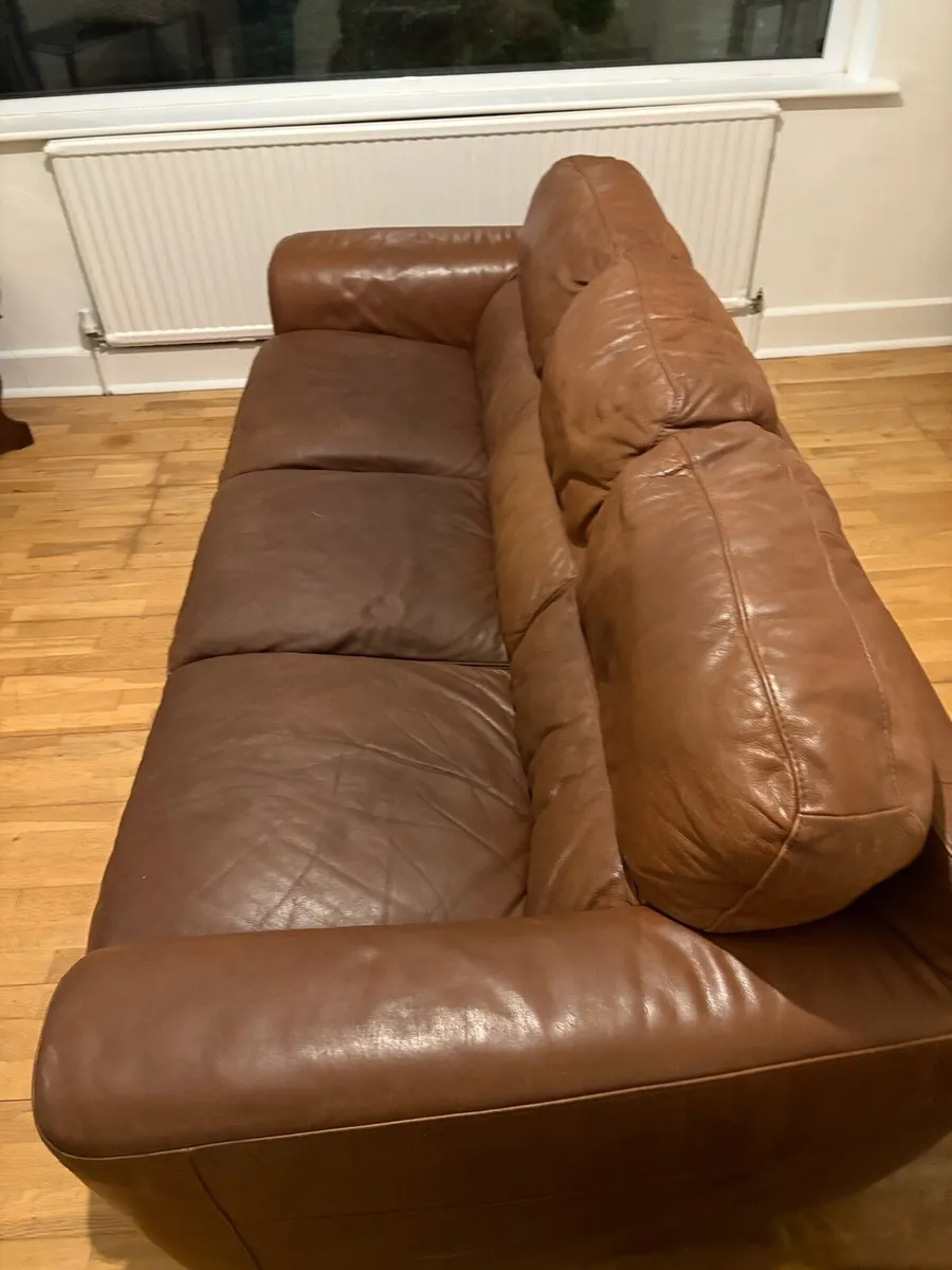 Leather couch - Image 2