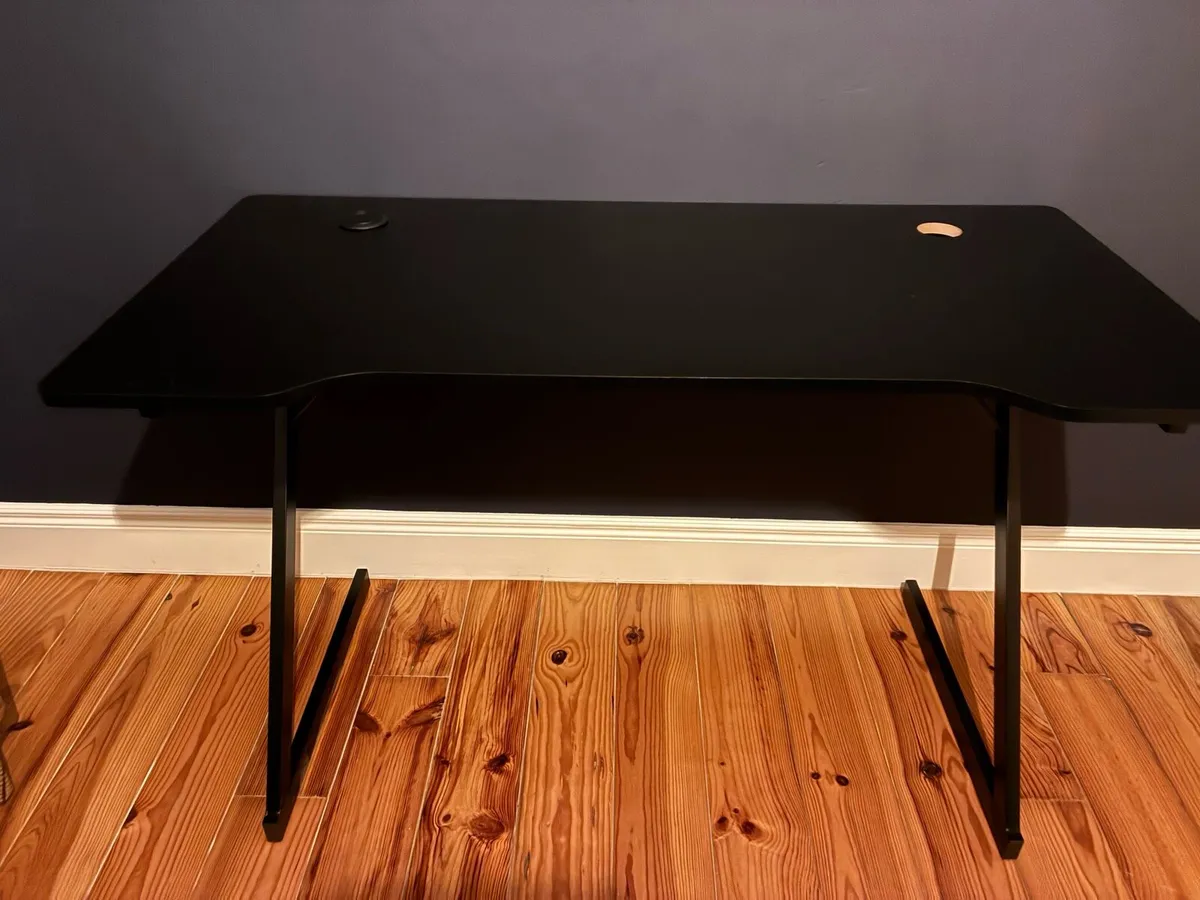Gaming Desk - Image 1