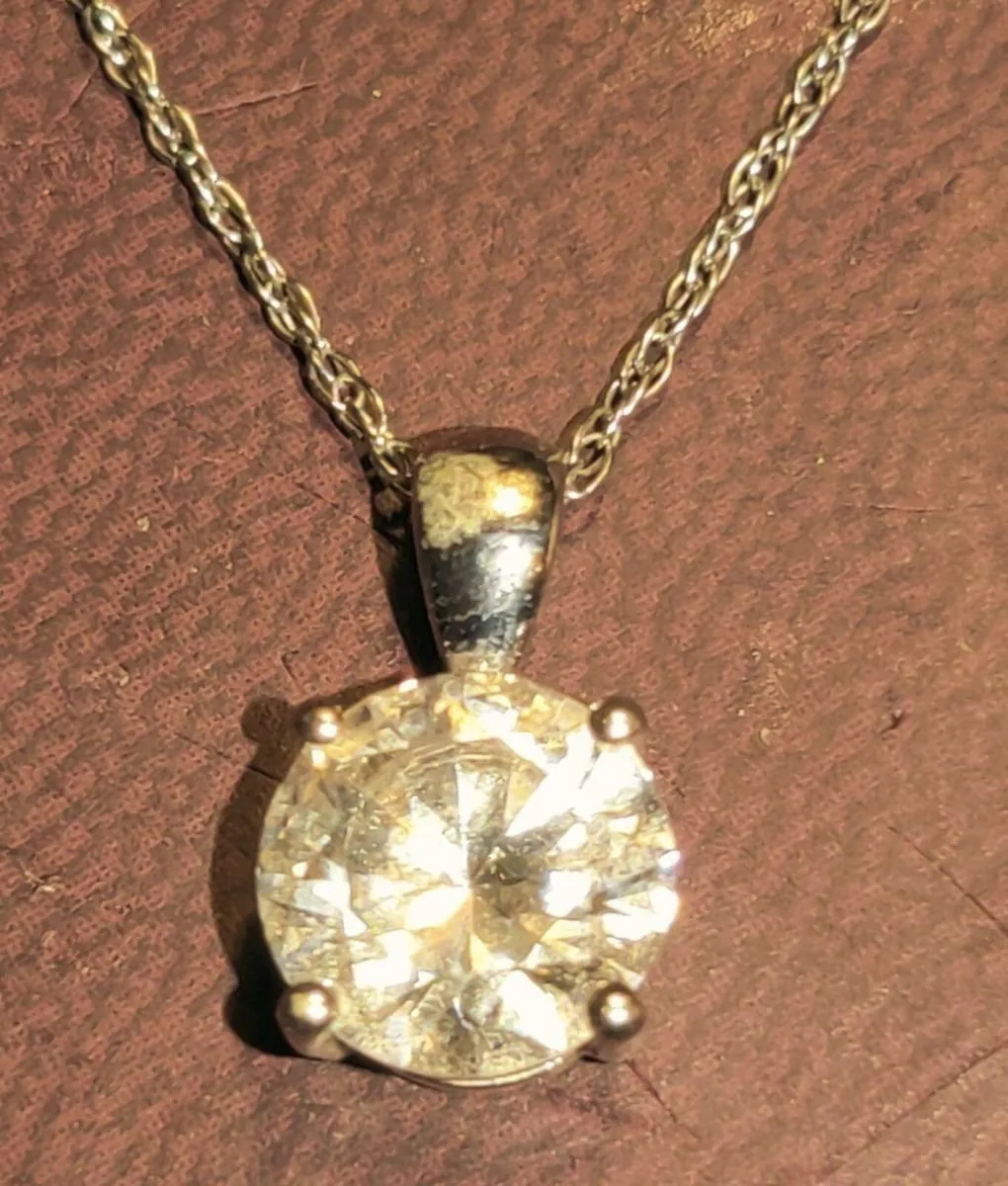 ELEGANT ROUND CRYSTAL, 9CT White Gold New Necklace - Image 2