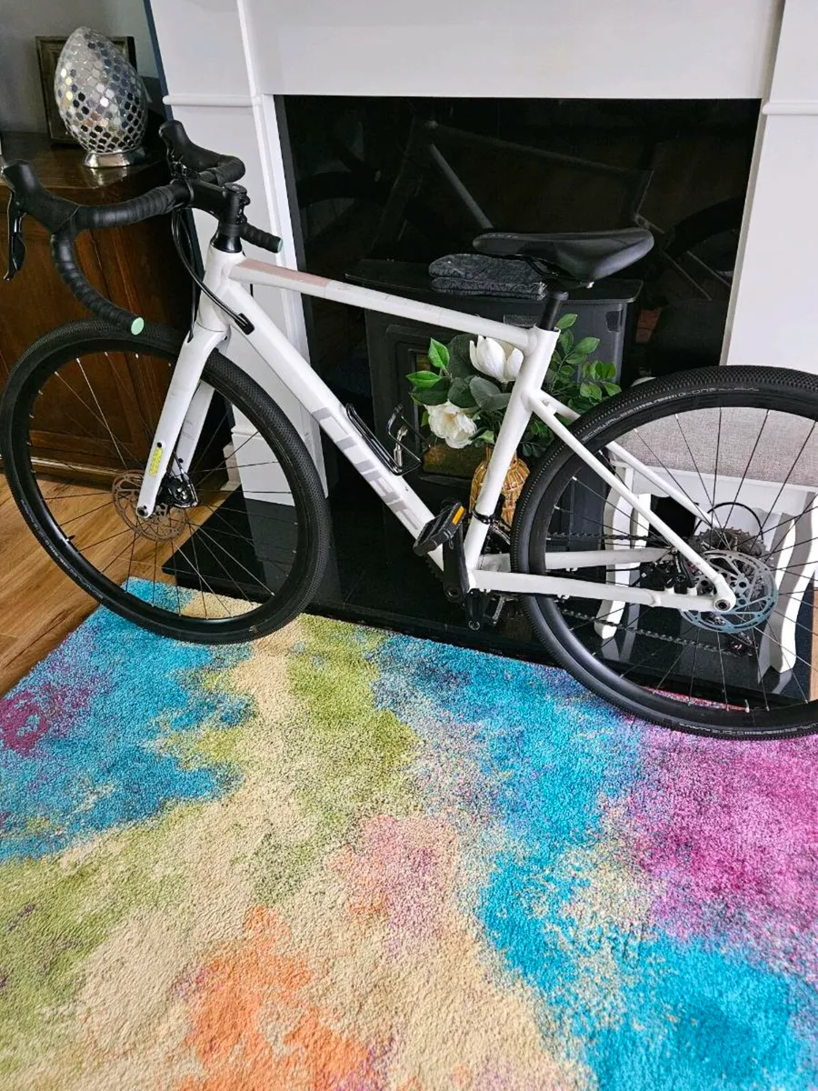 CUBE RACER( BRAND NEW) - Image 2