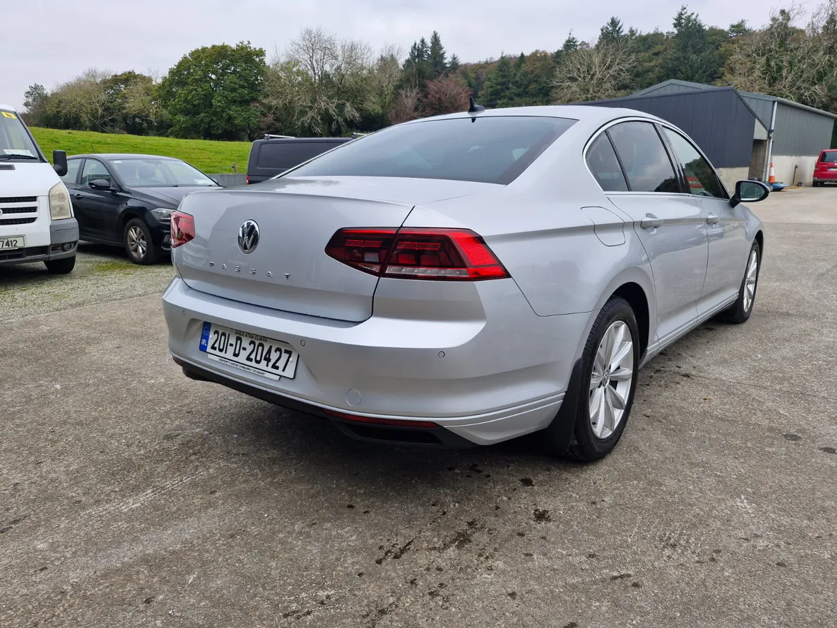 Volkswagen Passat 2020 - Image 3