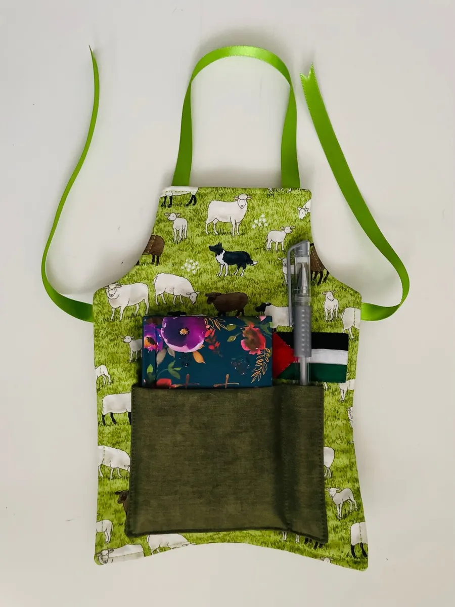 NEW 2026 Diary and pen in a cute little apron hold - Image 1