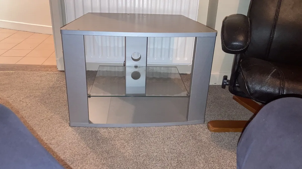 TV stand Free of Charge