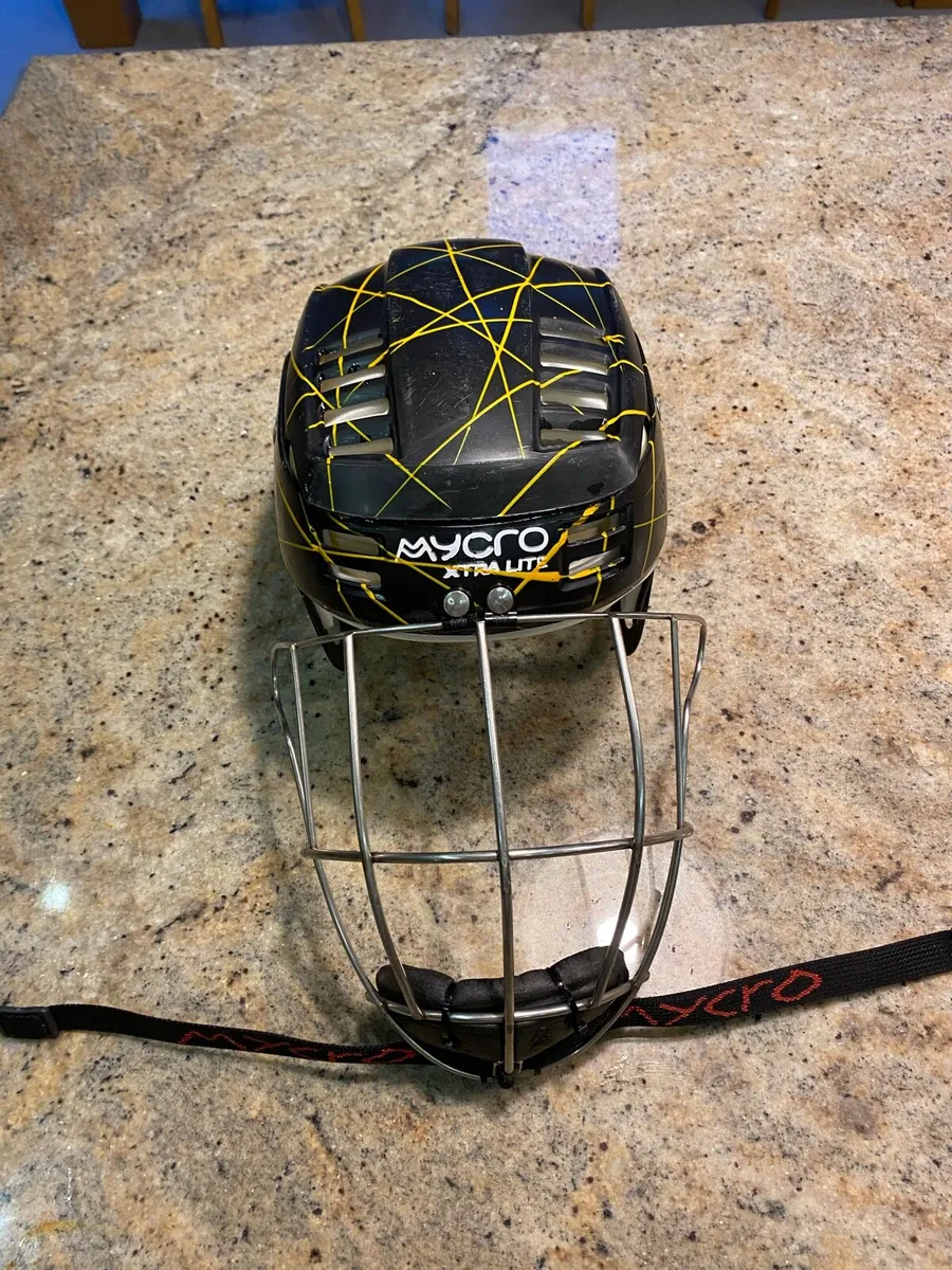Hurling Helmet - Image 3