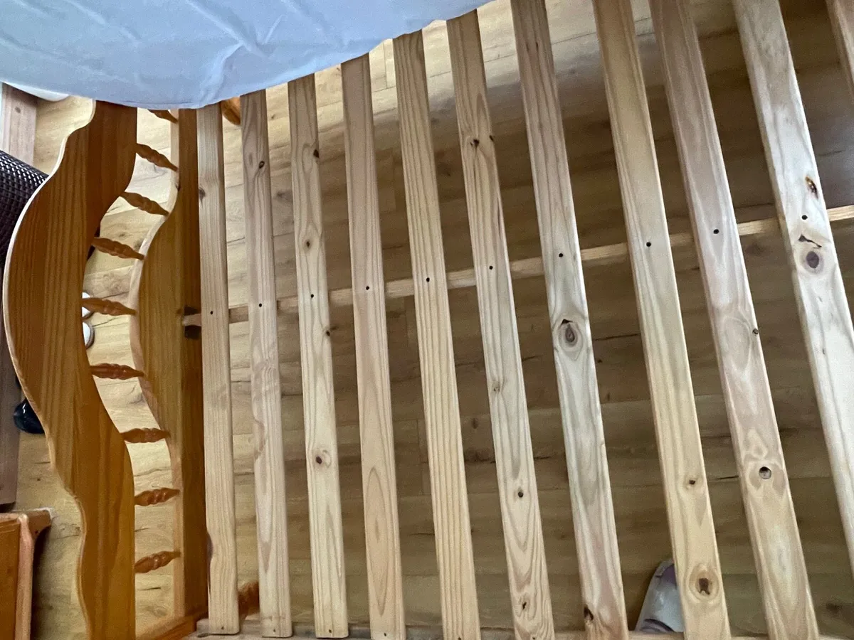 Bed + mattress double 4,6 ft - Image 4