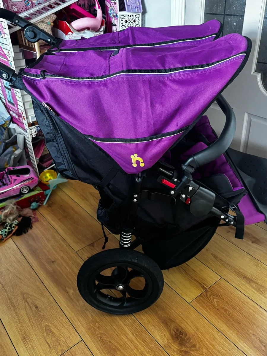 Out n about double - Image 2