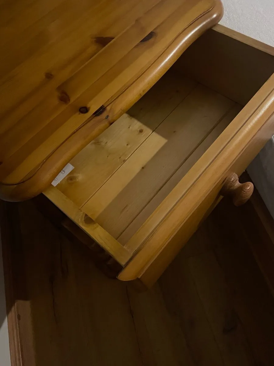Pine locker for bed side - Image 2