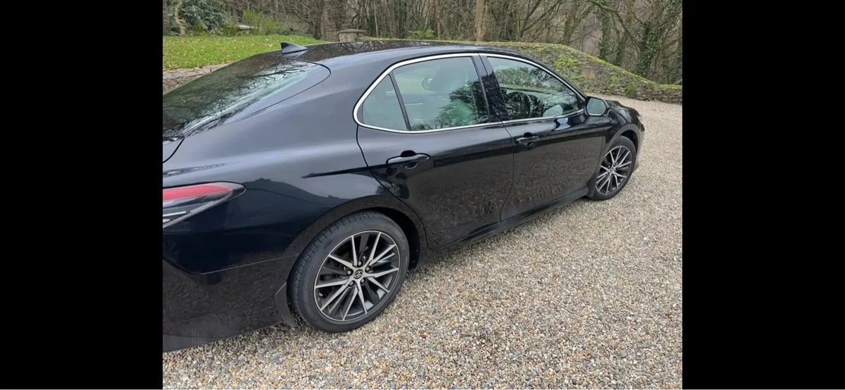 Toyota CAMRY ("Platinum" spec) FOR SALE - Image 2
