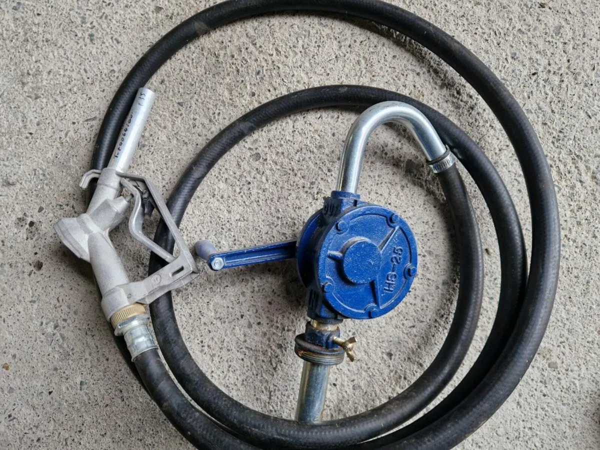 Diesel pump & barrel - Image 3