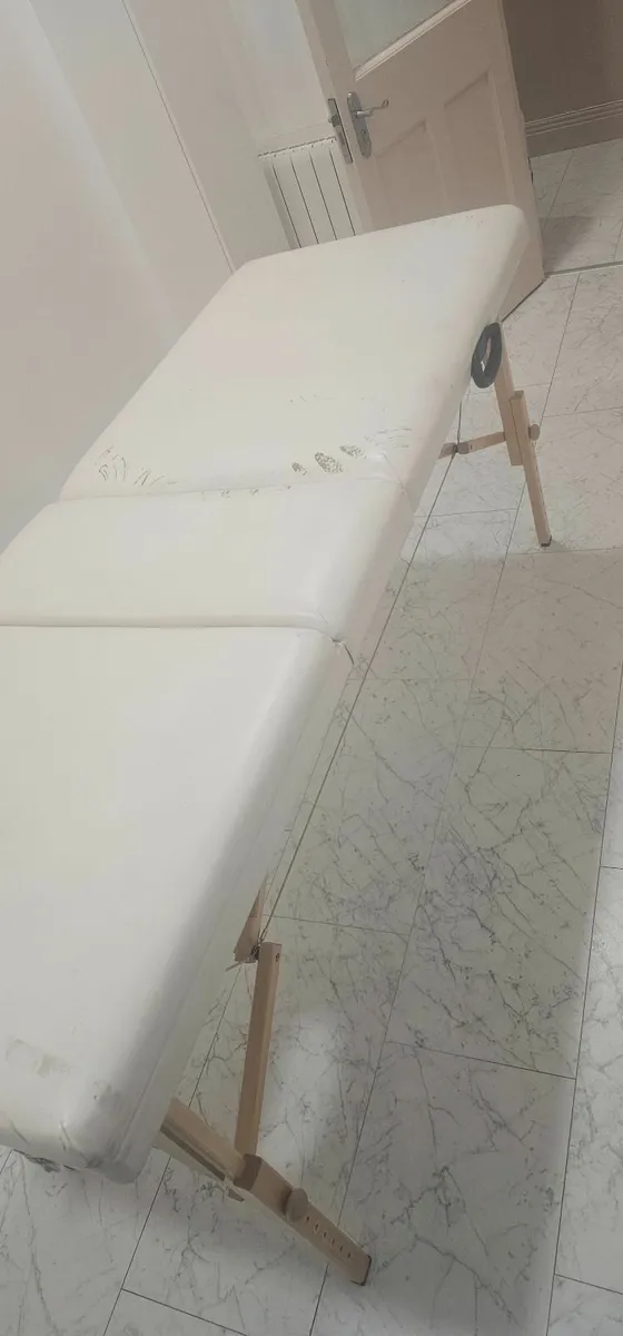 Beauty Bed Portable & Trolleys - Image 1